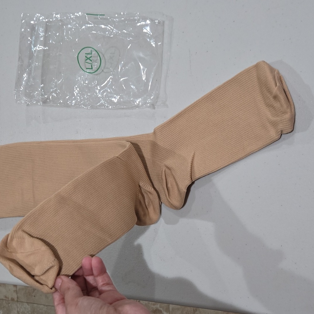 (L/XL)Beige Compression Sock - Picture 2 of 3